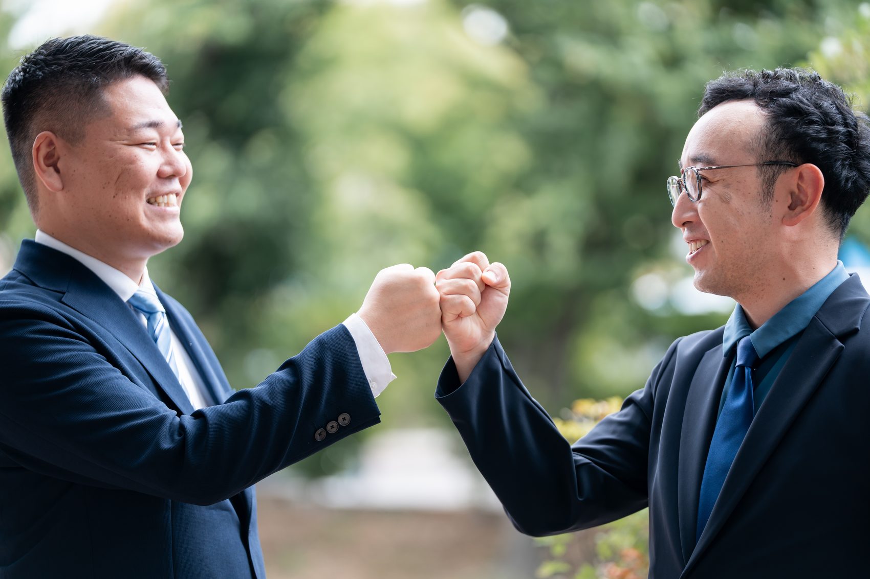 代表と専務が息の合ったパートナーシップで伴走する様子